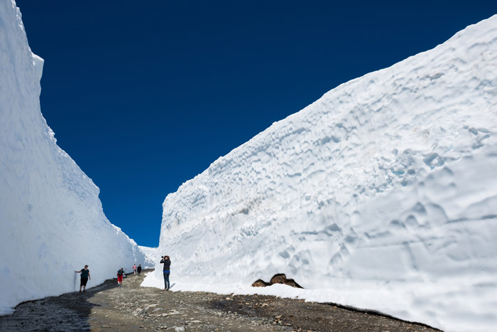 Snow Wall Hike