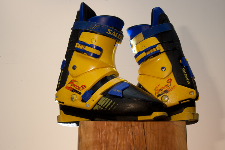 Salomon rear entry ski hot sale boots