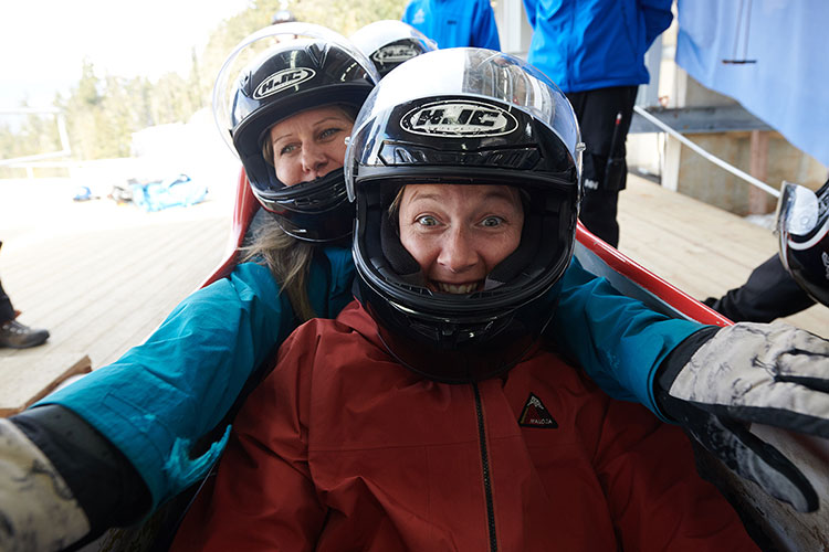 how-to-skeleton-and-bobsleigh-in-whistler