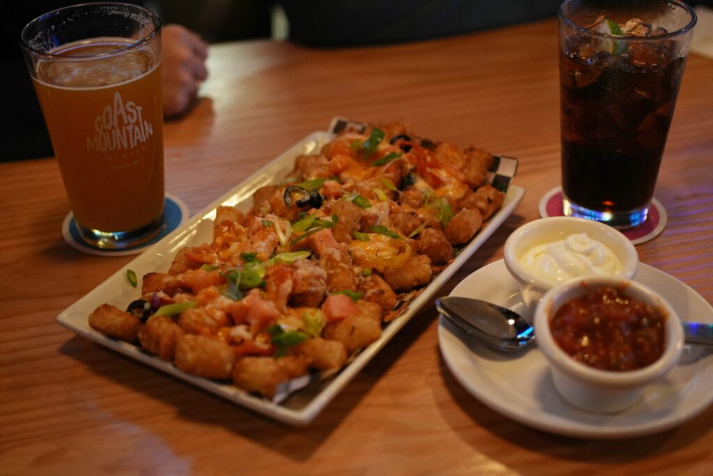 Tater tot nachos