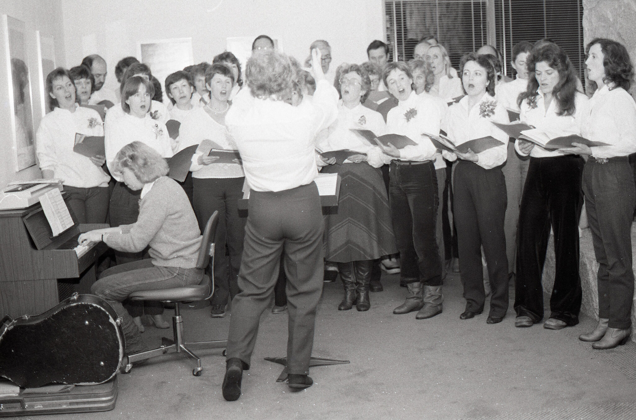 The Whistler Singers in 1984 being led by Molly Boyd.